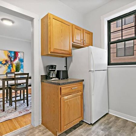Well-Furnished 1Br Apt In Popular Spot - Belmont J3 Chicago Buitenkant foto
